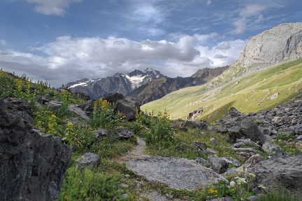 En montant au Grand lac (10-C0456-8 HDR2-B)